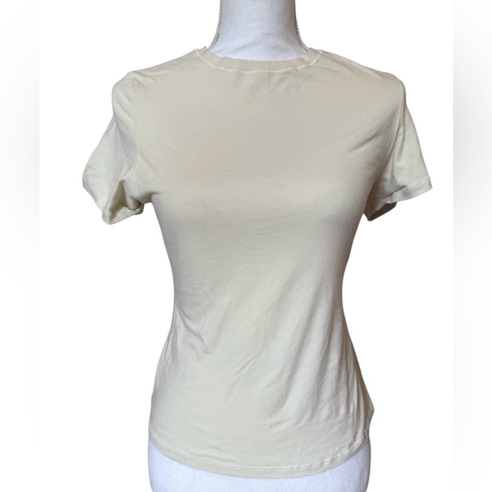 SKIMS Fits Everybody Cream Short Sleeve T-shirt - Large